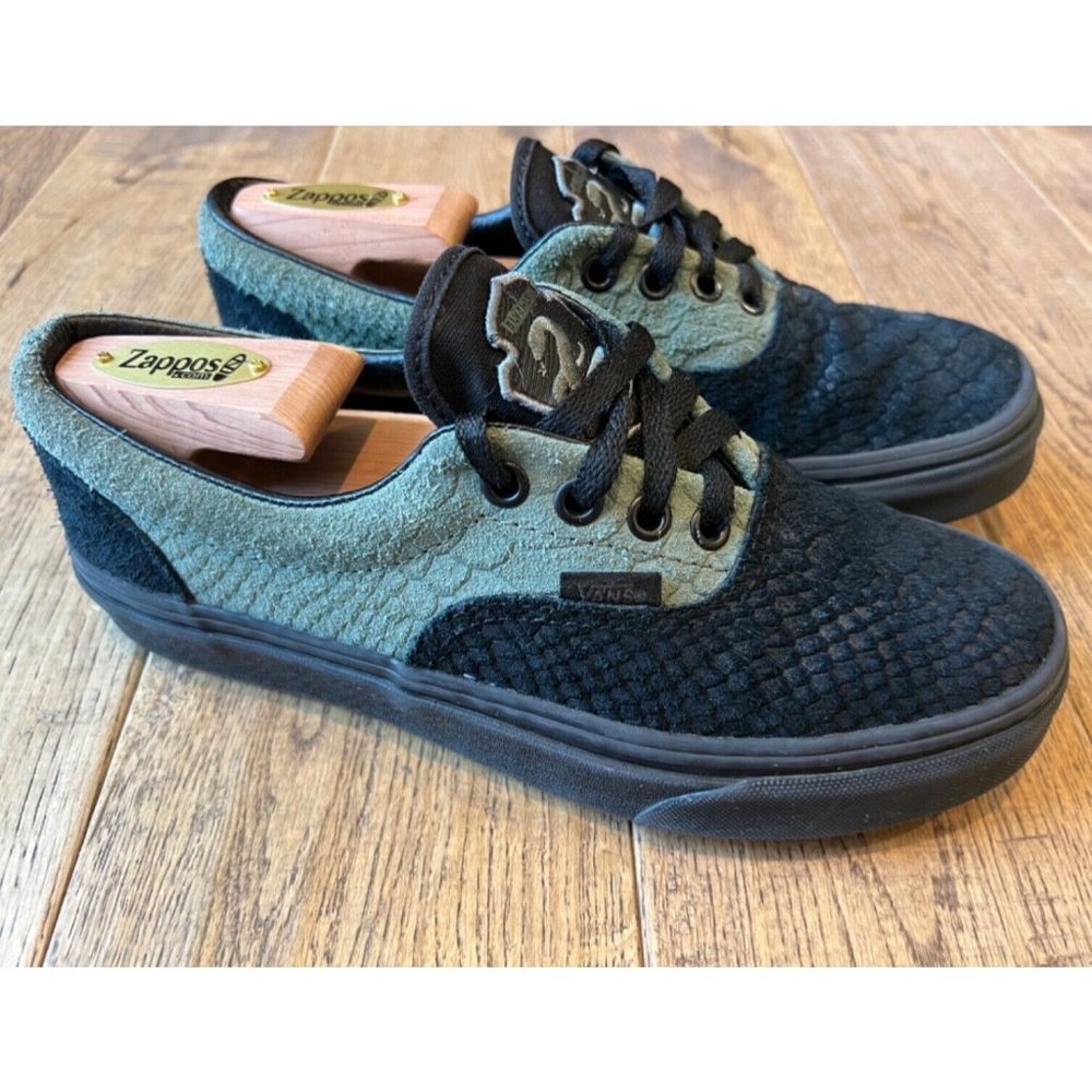 EXTRA RARE! - VANS Harry Potter Slytherin Snake Sneakers Black W Size 7 M 5.5
